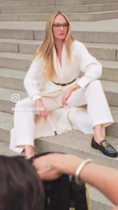 AnneK<wbr>leinO<wbr>ffici<wbr>al IG BTS