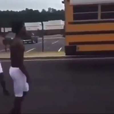 Shoulda just left dude alone he already pissed that Adrenaline already coursing through bro body