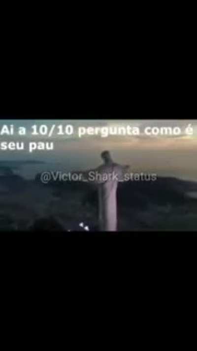 Parem de fazer piadinha com o título, ele está magoado. Créditos no meme.