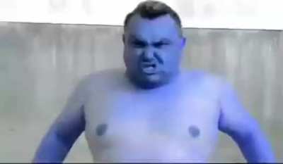 SİREN HEAD VE HULK DÖVÜŞÜ 720P İZLE