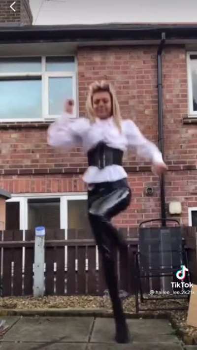 Chav Check dance break