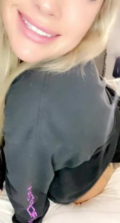 Some troll called me fat earlier 🥺 what do y’all think ?