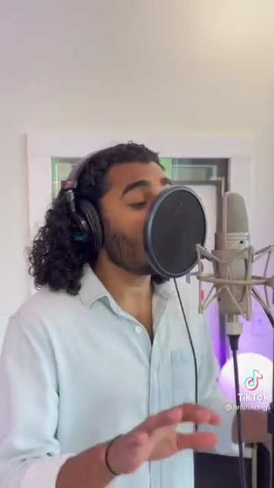 If Dua Lipa sang carnatic music