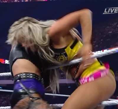 Liv Morgan Wedgie