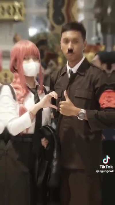 He gets all the bitches 🗿