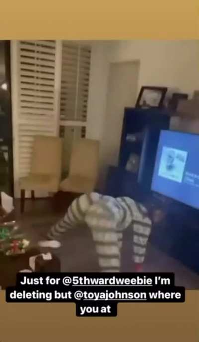 Former 106 & Park host Rocsi Diaz twerking