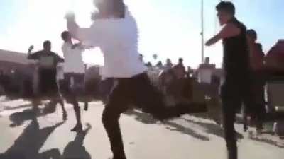 Hall & Oates moshing