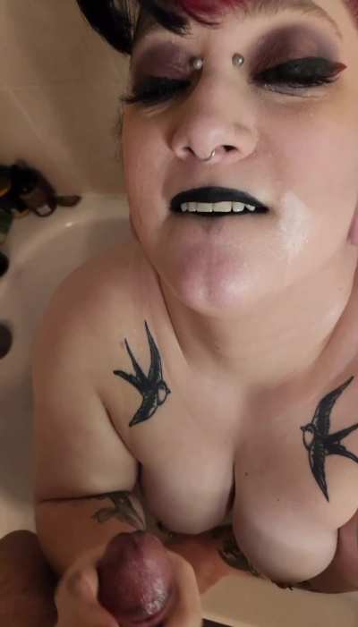 Goth sluts make the best trained toilets 🖤🚽