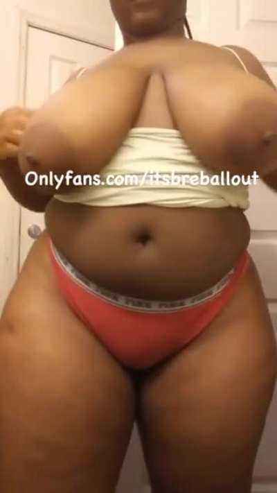 This her you can tell by her lips 🤣