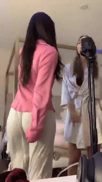 Ass from live