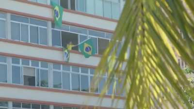 Bolsonaro dá a entender que Lula é mais competente do que ele, mas diz que tem couro mais grosso do que qualquer um
