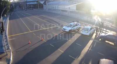 Kyiv police shoot down incoming Russian drone with small arms [Oct.2022]