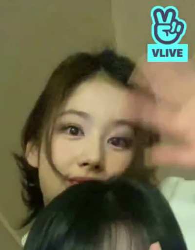 210130 - Sana wink