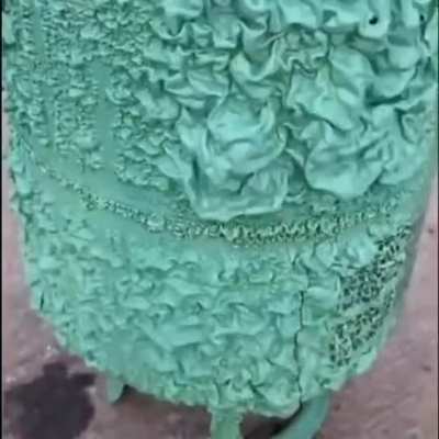 Удале<wbr>ние краски с помощью средс<wbr>тва для снятия краски