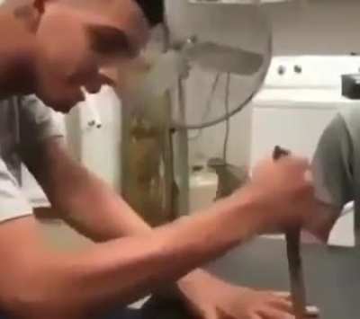 Evet kgb hulku Finger Game de bulmak için 20 yılımı harcadığım yenilmezlik taktiğimi açıklıy0rum