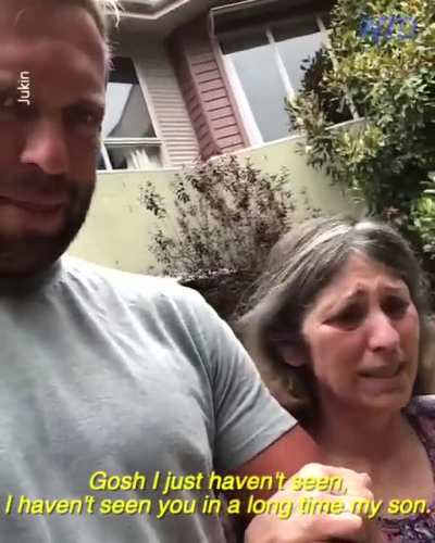 When they start singing and she still doesn’t believe it