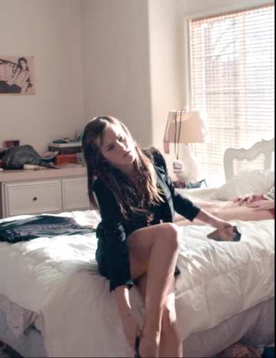 Taking shoes off in The Bling Ring 2013