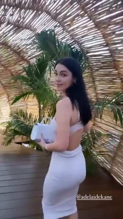 👀