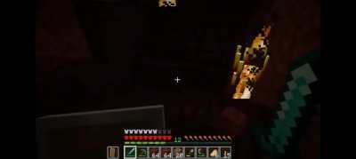 Minecraft hardcore goes brrr