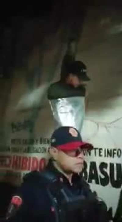 Por eso joveeen bajenlo