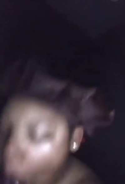 Ebony slopping away