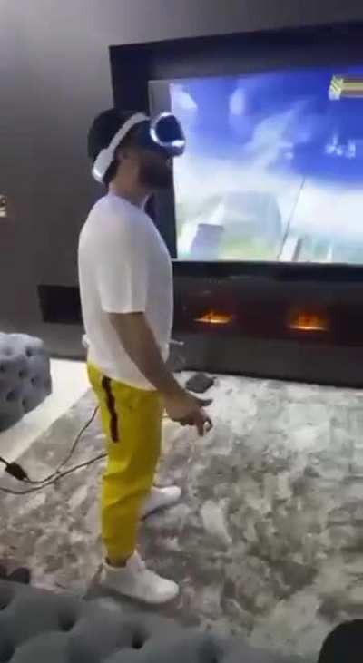 Trying VR for the first time..