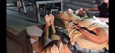Azra foots)65