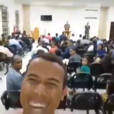 😄