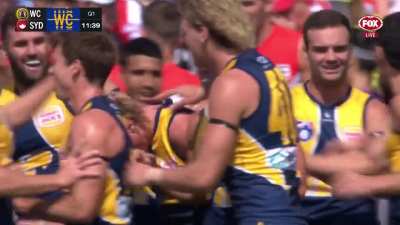 The No.1 pick has his first AFL goal 👏