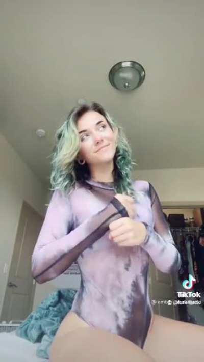 1 minute of egirls