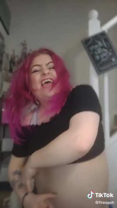 thought you guys might enjoy cringing at this