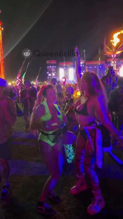 Flashing at Bass Canyon 2023 with u/Haz<wbr>elGre<wbr>y2000