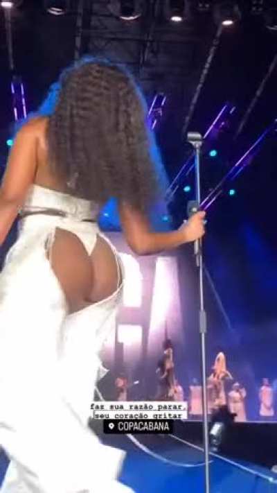 Iza