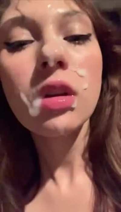 Gf gets Facial cumshot