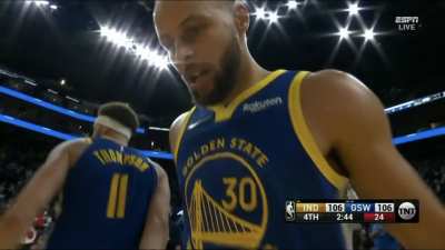 [Highlight] Curry drives into the trees and somehow finds daylight between the branches to lay it in and tie the game at 106