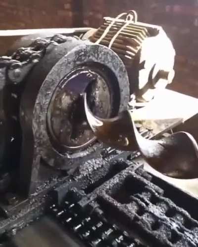 Metal twister