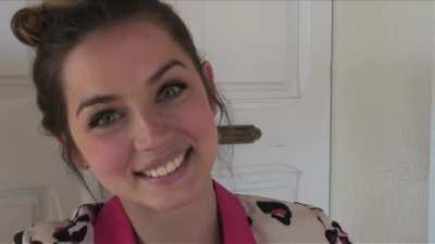 Happy Ana de Armas