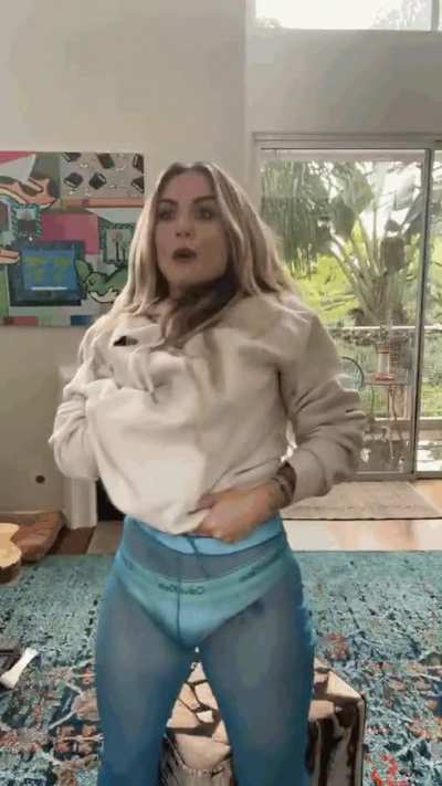 Jojo IG Live Flash