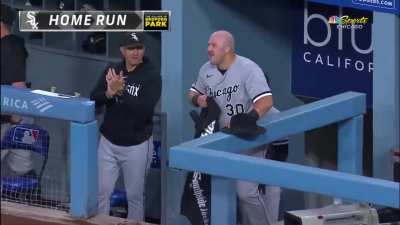 [Highlight] Andrew Vaughn goes back to back with Jake Burger to put the White Sox up 4-0!