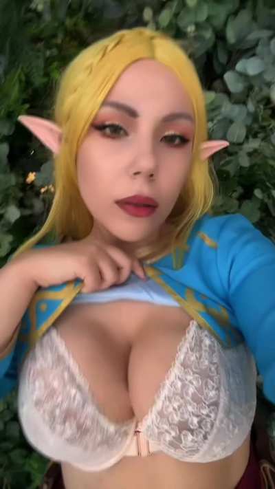 Zelda's wild dance by Izmacat