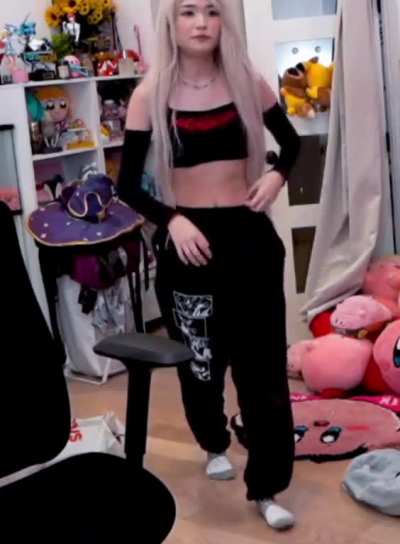 blond emiru
