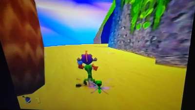 Agent 9 probably has the weirdest walk of all time but I think I love it.