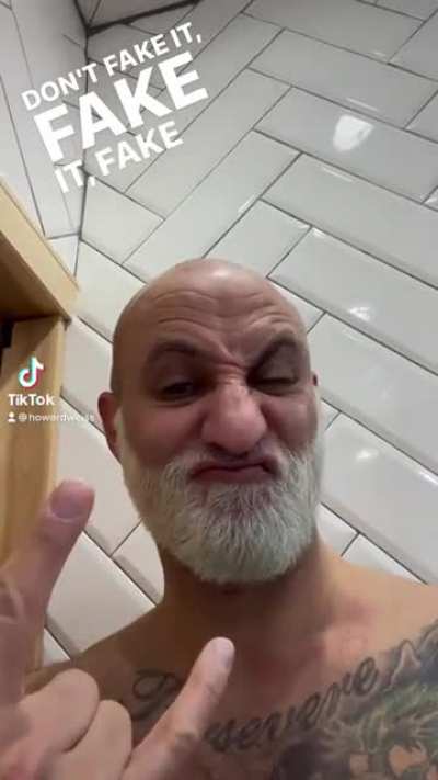 So now we are coloring our beards?