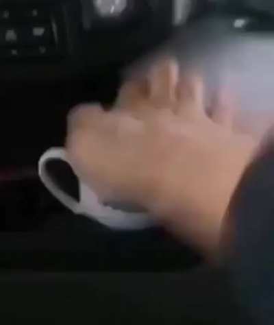 😔
