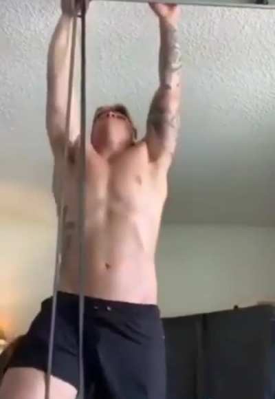 Dude crunched his sweaty balls on the elastic live on TikTok!