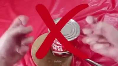 Properly opening a can of tomato sauce