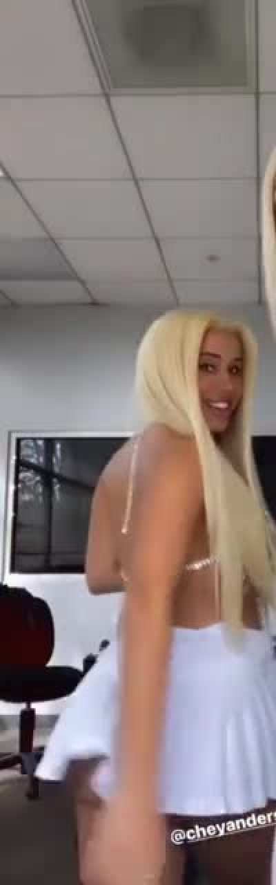Marilyn Monroe Ass Flash