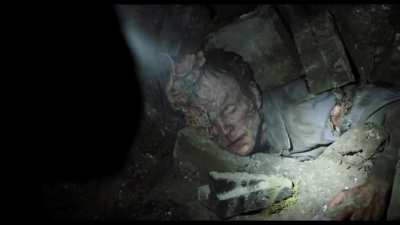 Anyone else think this infected in the beginning of episode 3 looks like Glenn Howerton?