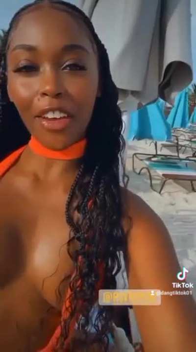 nafessa williams