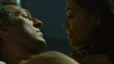 Rosario Dawson completely naked